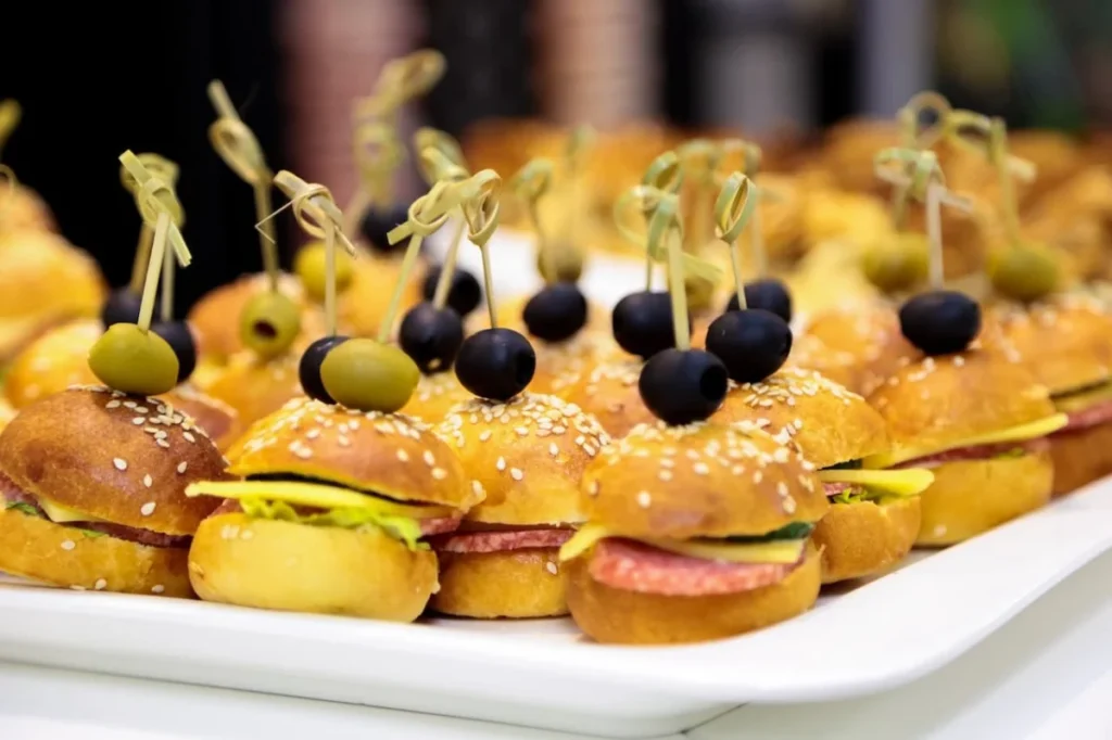 Photo by Dmitry Sidorov: catering