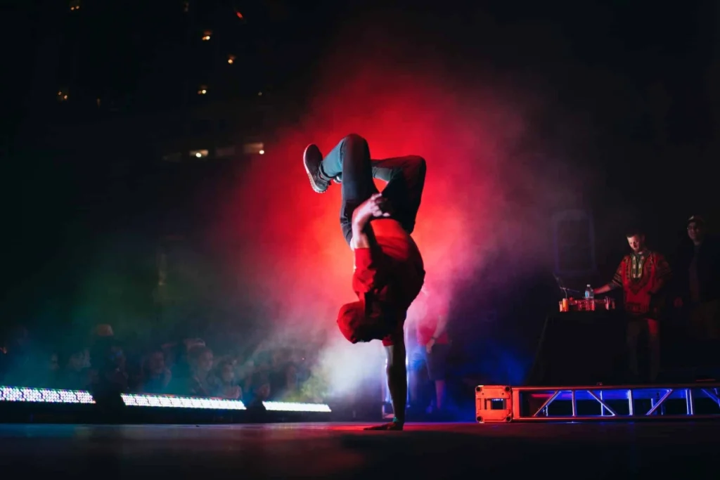 Photo by Michael Afonso on Unsplash - event entertainment
