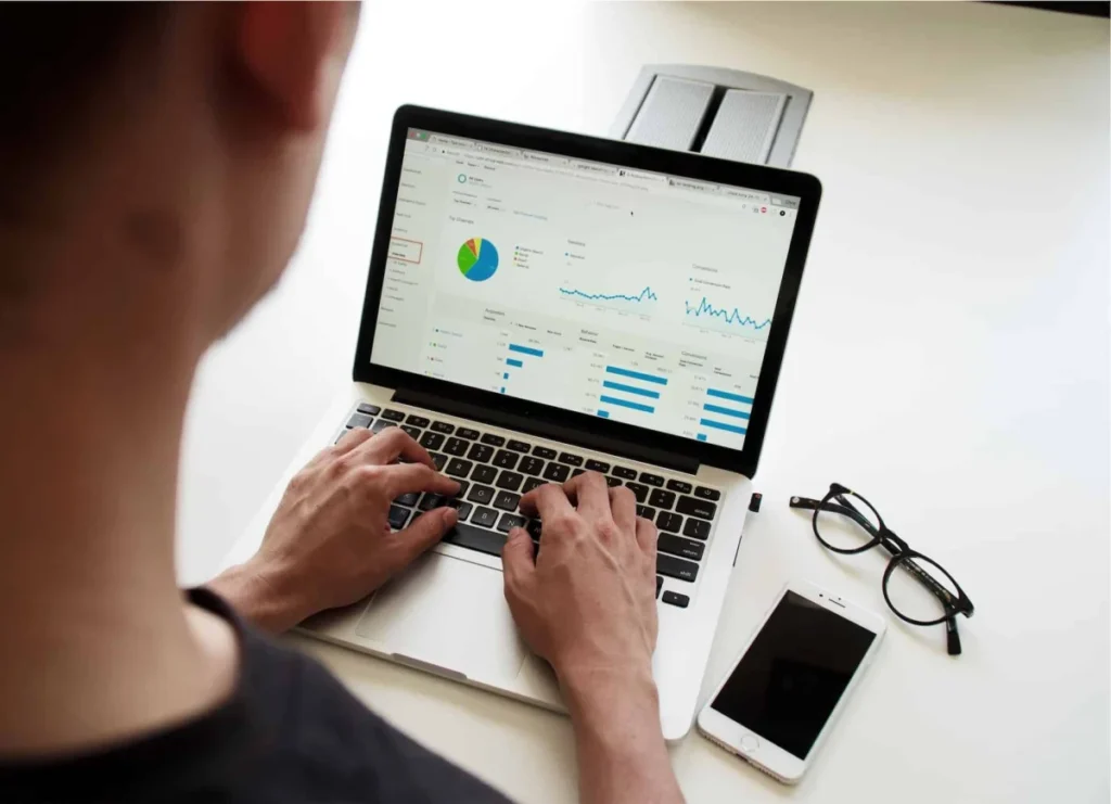 Source: https://unsplash.com/photos/person-using-macbook-pro-pypeCEaJeZY Title: Event Marketing Strategies Alt. Title: Advanced Event Marketing Description: A person checking insights on a promotional campaign