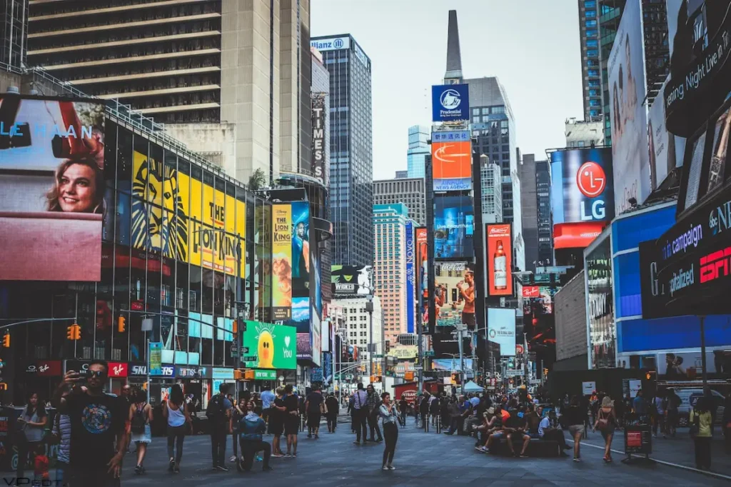 Buildings with many people