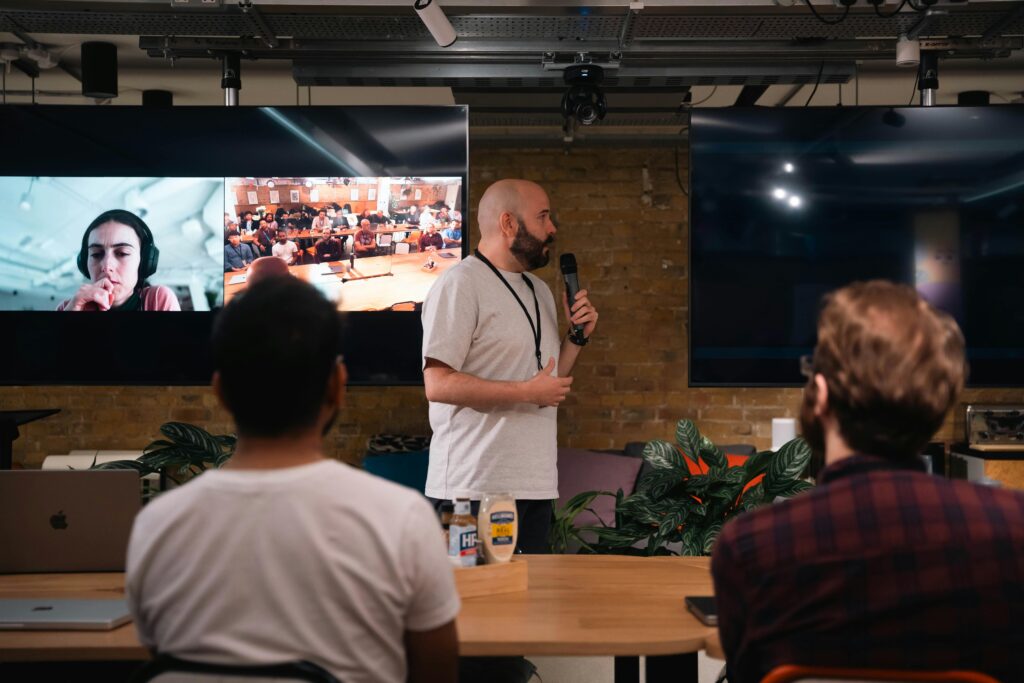 Photo by Viridiana Rivera: https://www.pexels.com/photo/business-presentation-with-interactive-video-call-28683720/